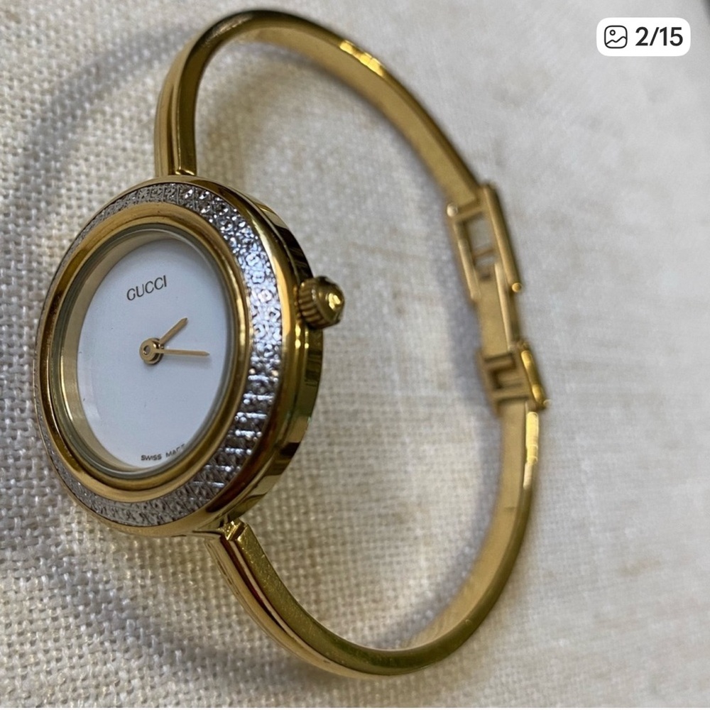 Vintage Gucci Women's Bracelet Bangle Watch Diamond Cut Bezel Gold Tone 11/12